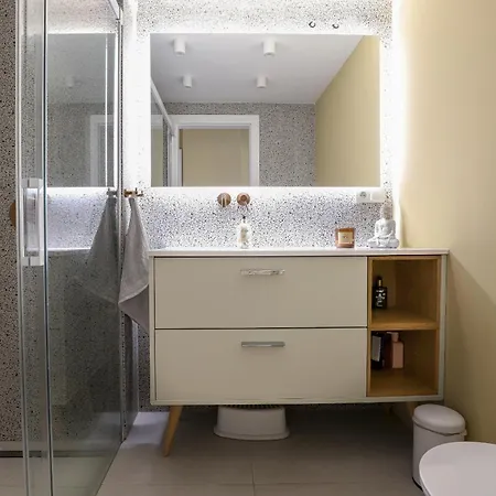 Prime Location Frontline Dona Sofia * Fuengirola