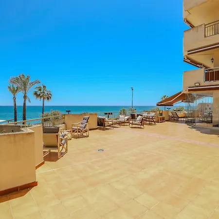 Prime Location Frontline Dona Sofia Apartment Fuengirola
